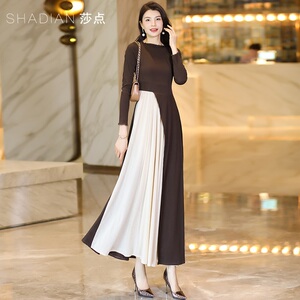 2026春秋新款针织连衣裙女拼接设计感长袖显瘦大摆裙打底过膝长裙