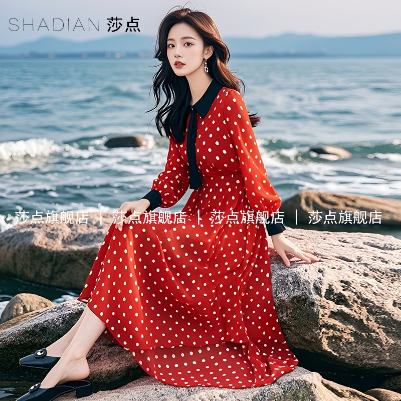 2025新款红色长袖波点连衣裙女夏中长款气质海边度假长裙沙滩裙