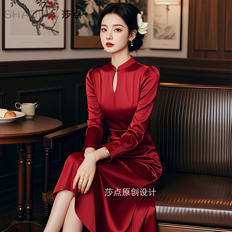 红色醋酸缎面连衣裙中长款收腰显瘦高级感名媛喜婆婆喜妈妈婚宴装