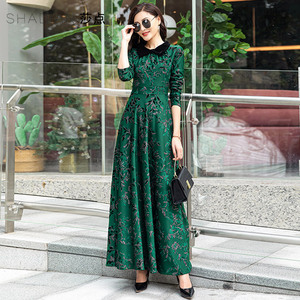 重工刺绣长袖连衣裙女长款2026新款气质修身显瘦妈妈长裙到脚踝