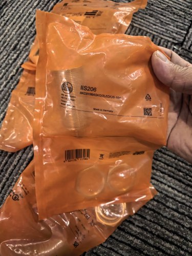 假一罚十 IFM IIS206传感器