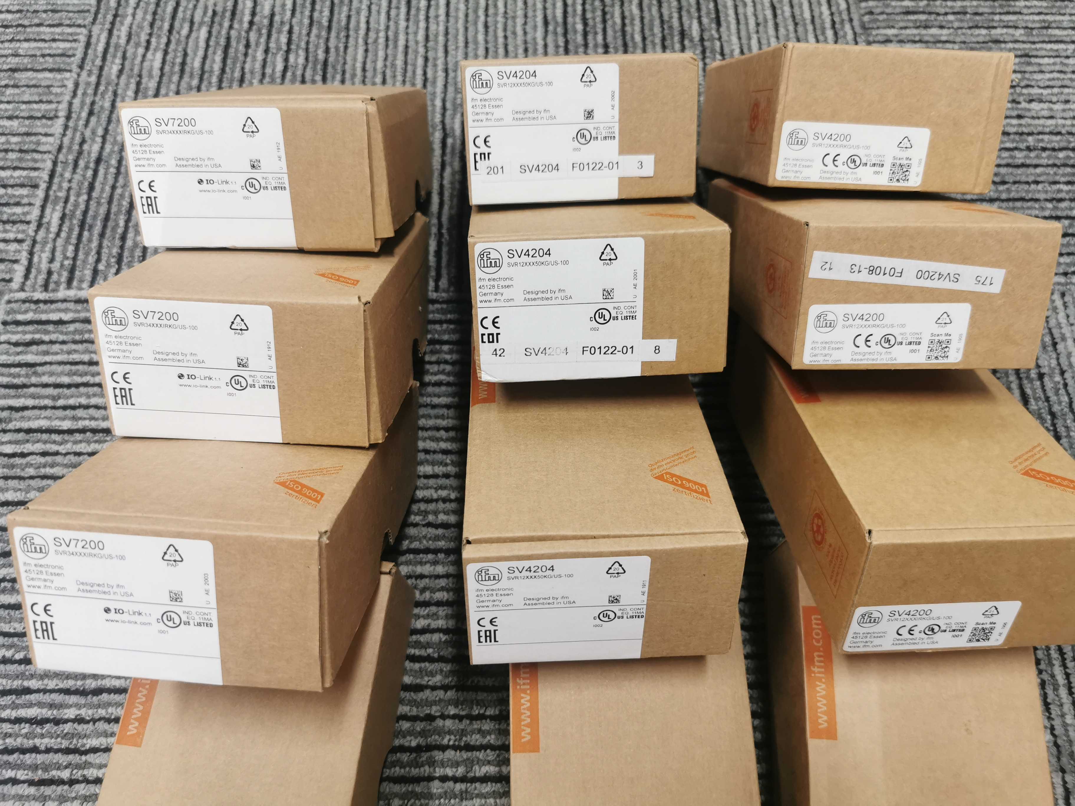 包邮【全新实价】IFM SV4200 SV4204流量传感器SV7200原装现货