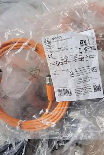 假一罚十 IFM EVT105 EVT050  EVT044连接电缆