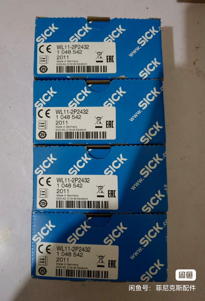SICK 1048542WL11-2P2432光电传感器现货10个