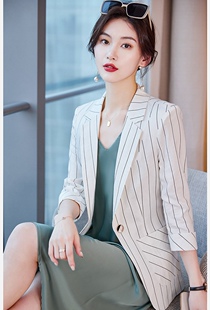 亚麻白色条纹西装外套女短款夏季2026新款中袖防晒棉麻小个子西服