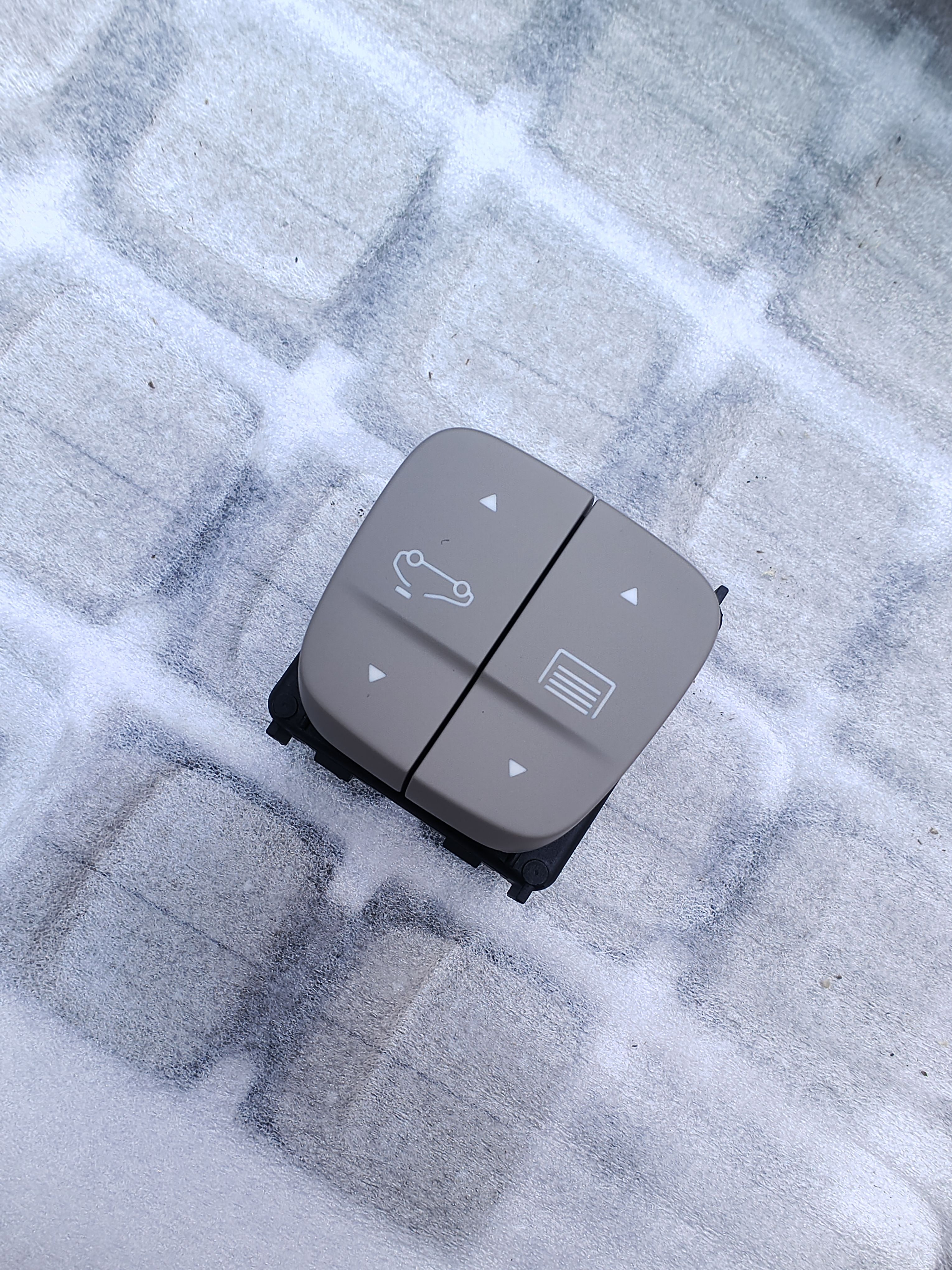 标致508L4008 5008雪铁龙天逸C5云逸C4天窗 开关 按钮按键 天窗