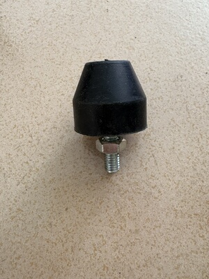 挖掘机配件卡特E312 320C 330 336D工具箱顶胶 缓冲胶 螺丝 胶块