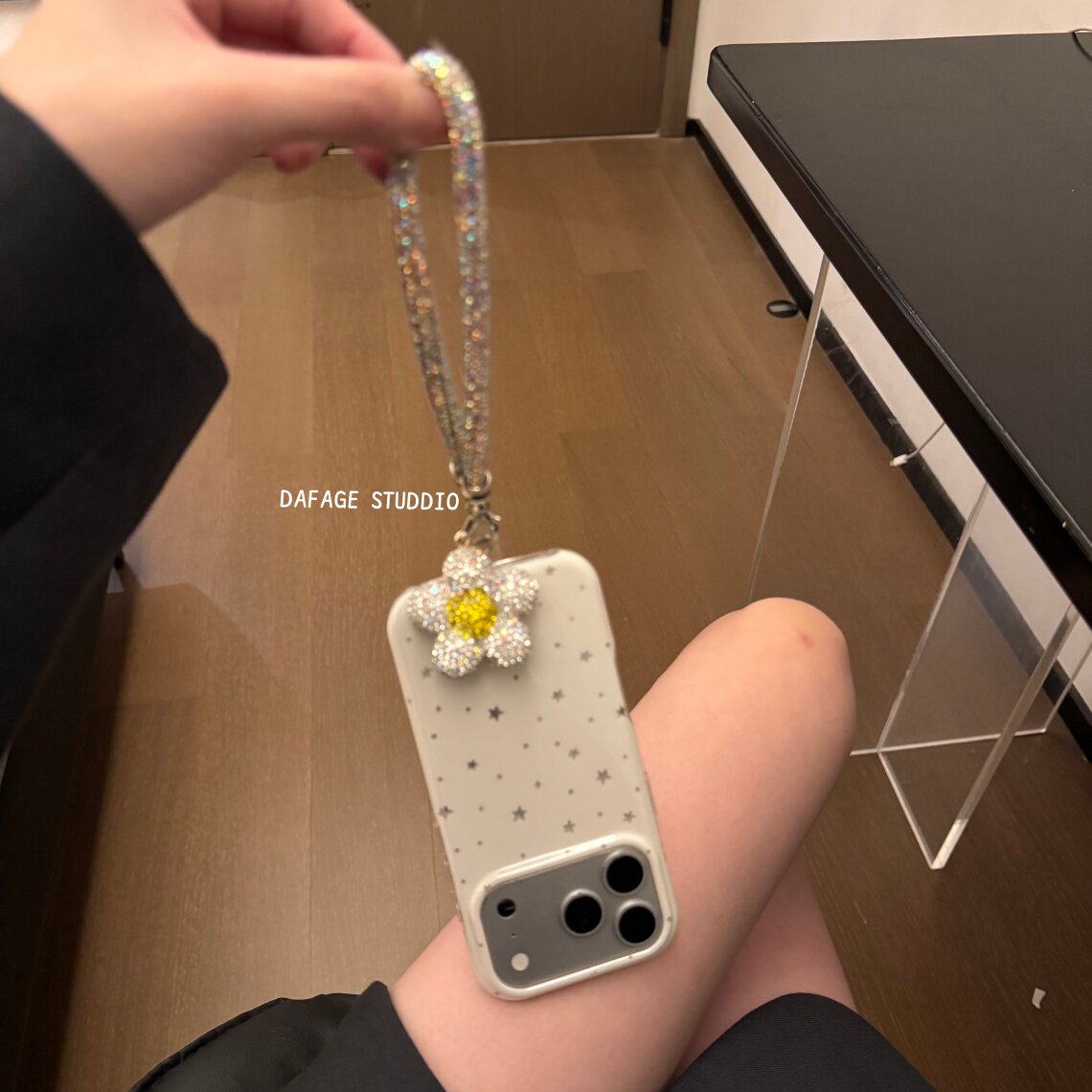 可爱星星闪钻花花链条适用苹果14Promax手机壳16女16pro苹果17promax韩15苹果17