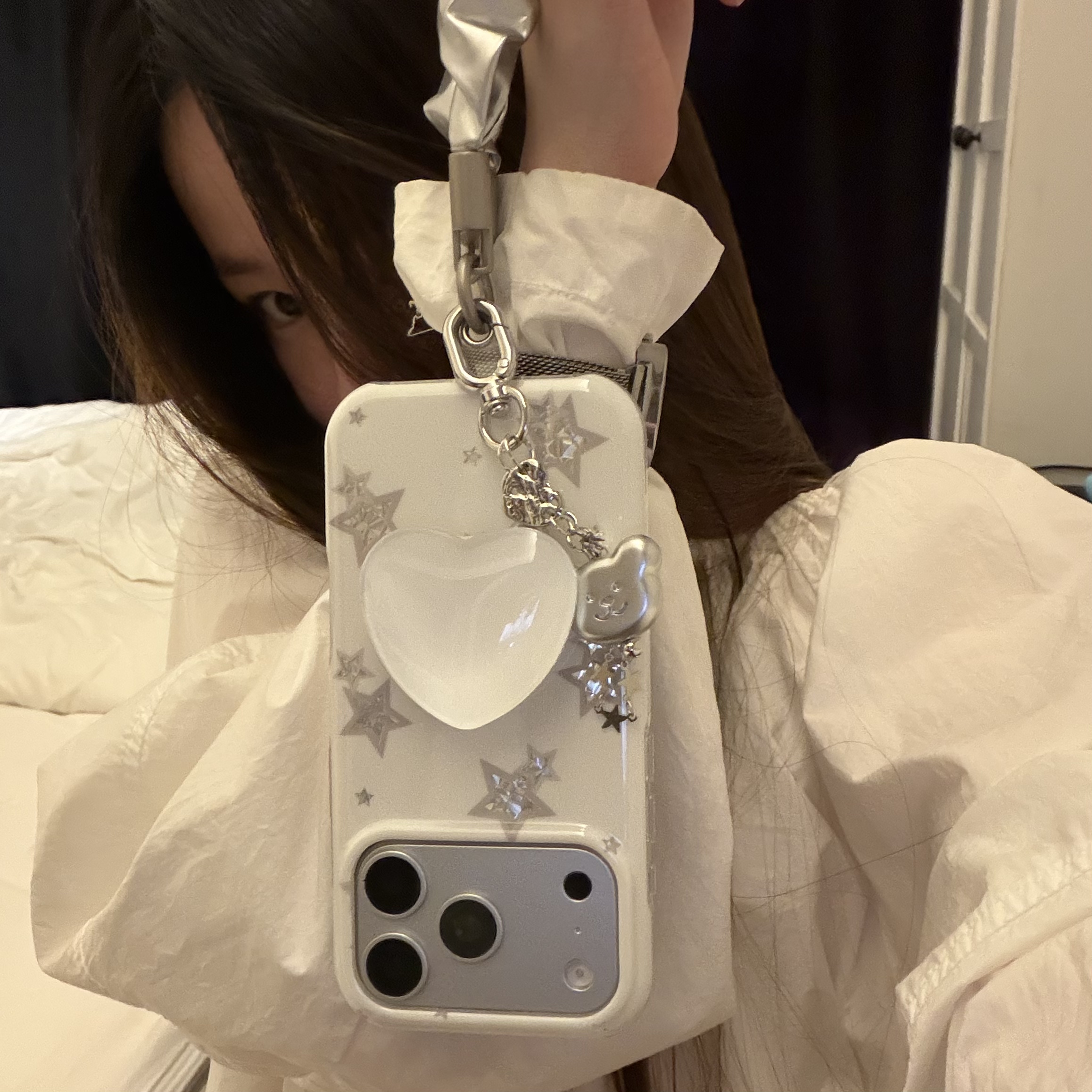 ins韩系气质简约纯白星星闪粉爱心支架皮质银手提适用18romax手机壳16女16pro 17promax韩15女17Pro小众15Pro