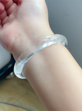 新品上架 天然白水晶手镯  室内自然光拍摄 内有得有爆闪