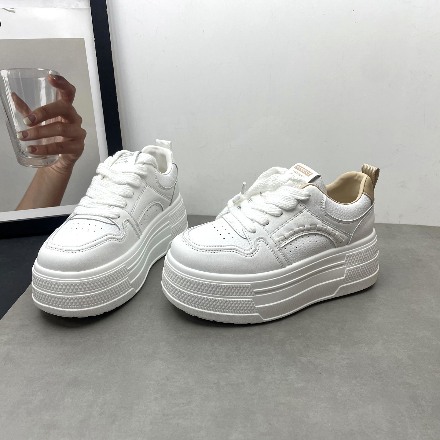 增高厚底小白鞋2026春季新款深口系带韩版简约舒适百搭板鞋女单鞋,女鞋,深口单鞋,淘宝优惠券,粉丝福利购,淘宝优惠卷