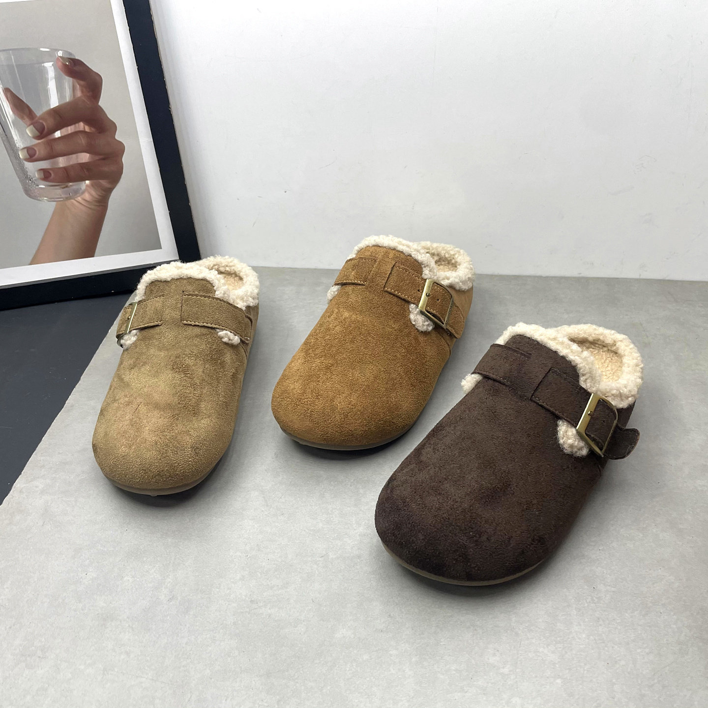 2025冬季新款绒面加绒勃肯鞋包头拖鞋保暖防滑平底女士半拖鞋