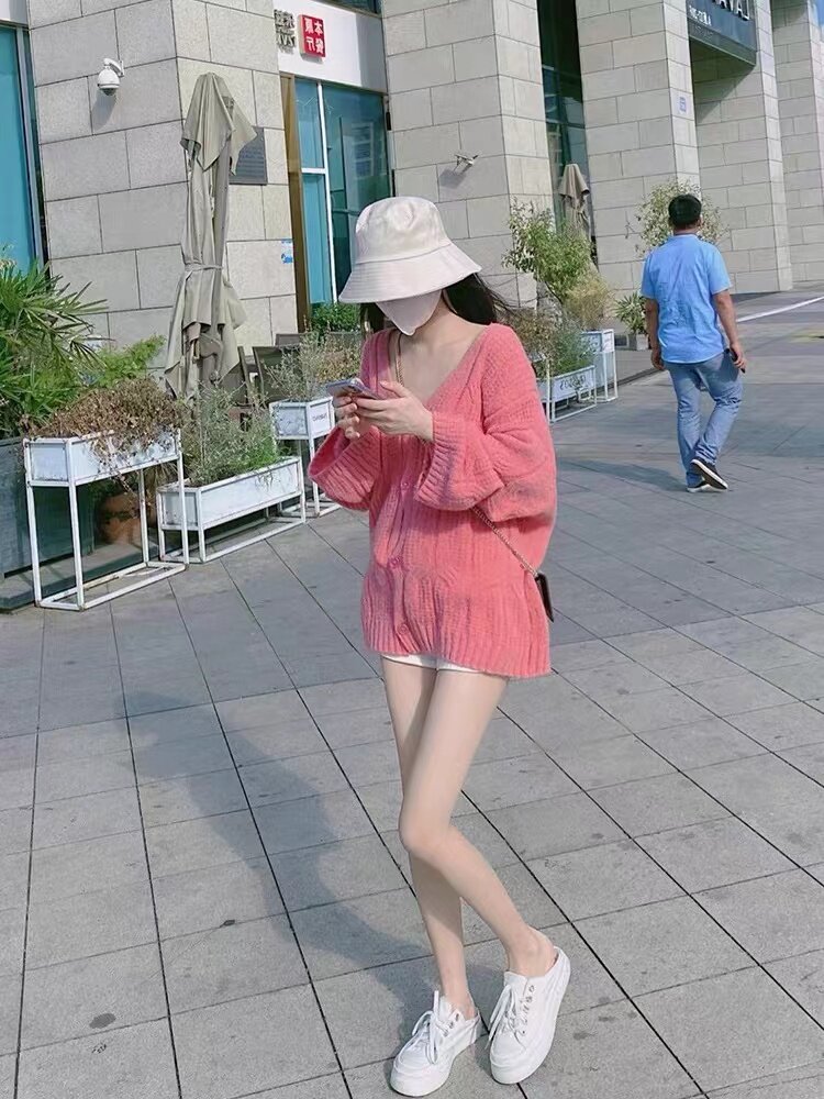 대형 2023 새로운 가을 한국 스타일 게으른 스타일 V 넥 니트 모헤어 스웨터 여성 디자인 틈새 탑