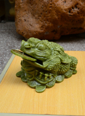 玉石三足蟾蜍店铺开业商务礼品