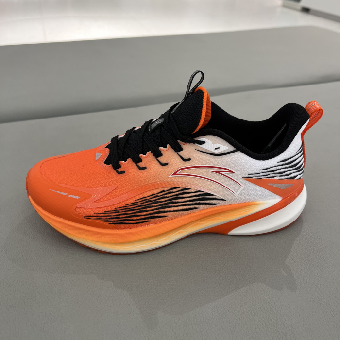 安踏儿童男大童运动鞋2025冬款骇浪4.0防滑运动跑步鞋 312545508