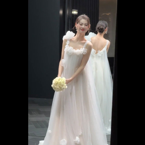 白色吊带晨袍轻婚纱新娘2026新款