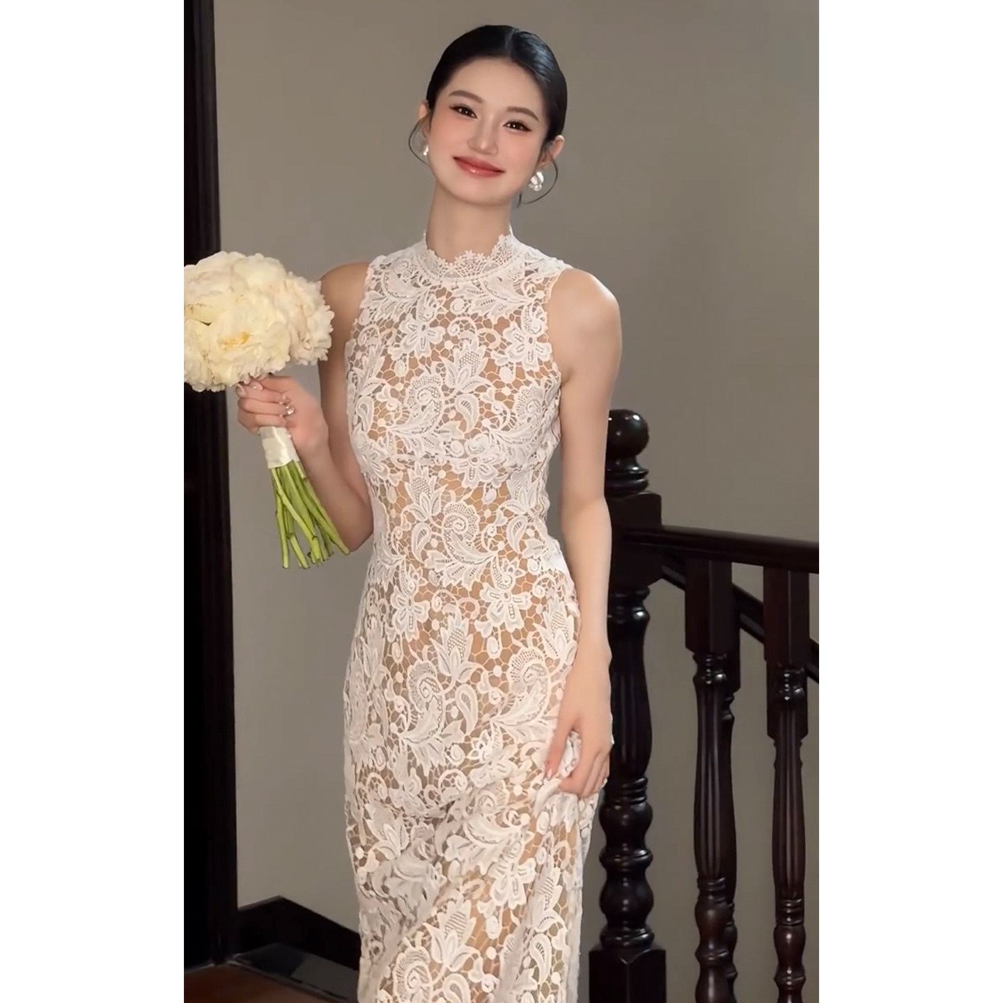 鱼尾蕾丝晨袍轻婚纱新娘轻奢小众