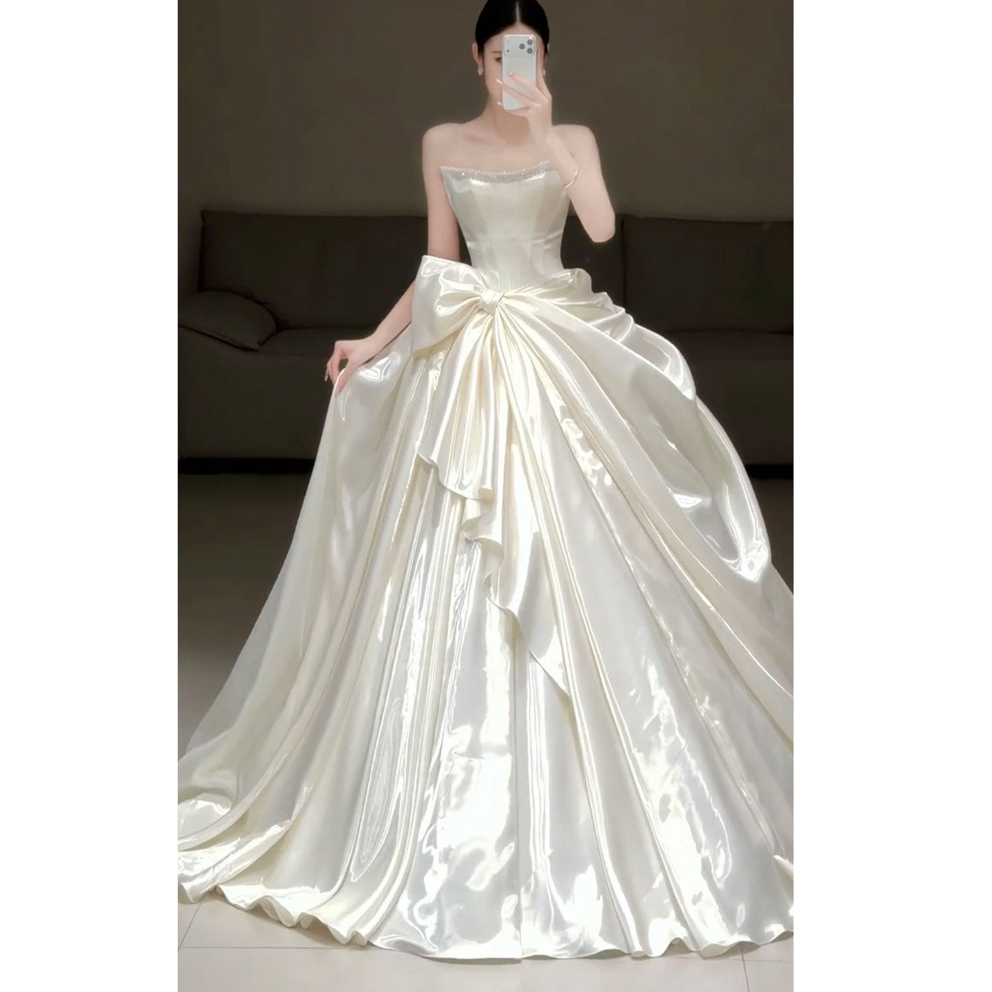 抹胸缎面轻婚纱礼服新娘高级质感