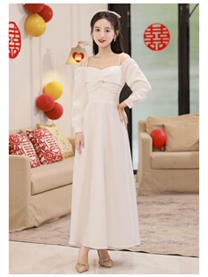 白色礼服女法式轻奢订婚领证登记连衣裙平时可穿小个子生日方领