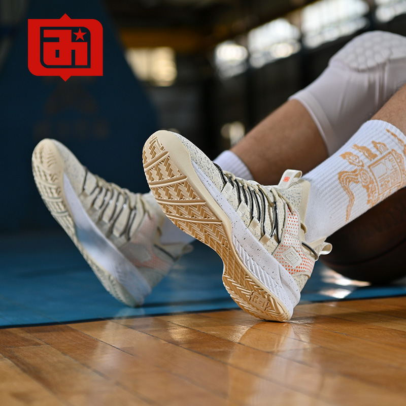 艾弗森新款篮球鞋男低帮网面透气耐磨运动鞋轻骑兵kd13代后卫战靴