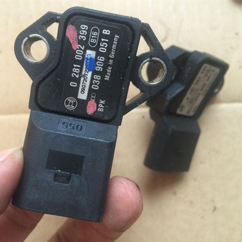 奥迪 大众 038906051C 038906051B 038906051D进气压力传感器拆车