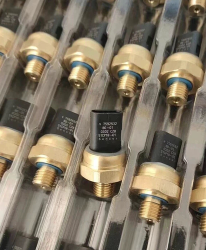 适用于宝马N20N52N55机油压力传感器宝马F18感应塞发动机