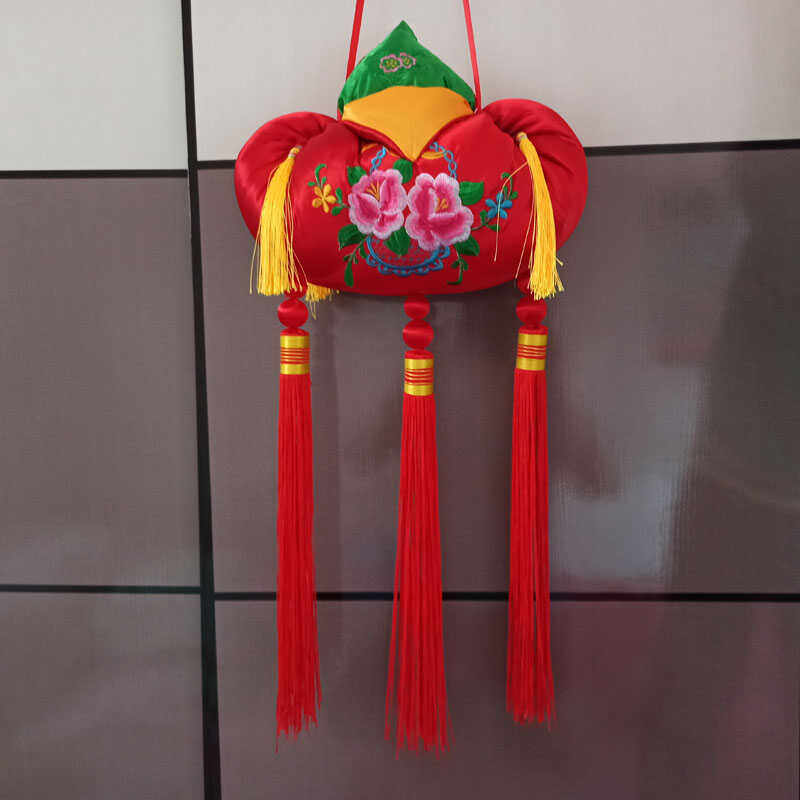 18厘米荷包精美双面刺绣花庆阳香包长流苏民俗风跳舞道具客厅挂件