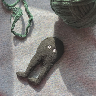 毛手毛脚艺术家｜怪异双腿黑色小人粘土冰箱贴｜可爱礼物冰箱磁贴