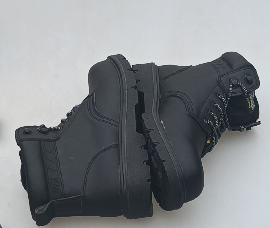 SAFETY JOGGER LABOR PROTECTION SHOES MENS ANTI-SMASHING AND ANTI-STABBING X1100N SADDLE SHOULD BE SAFE SHOES BROKEN CODE DEFECTS