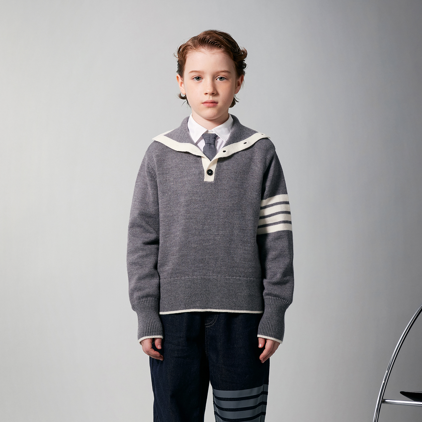 尼辛学院风海军蓝羊毛针织衫