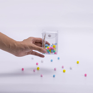 出展卡套口红吧唧蛋包小卡贝儿钩针小方糖娃包土人适用胶囊挂件