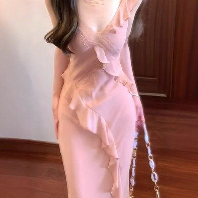 胖mm法式纯欲荷叶边V领连衣裙