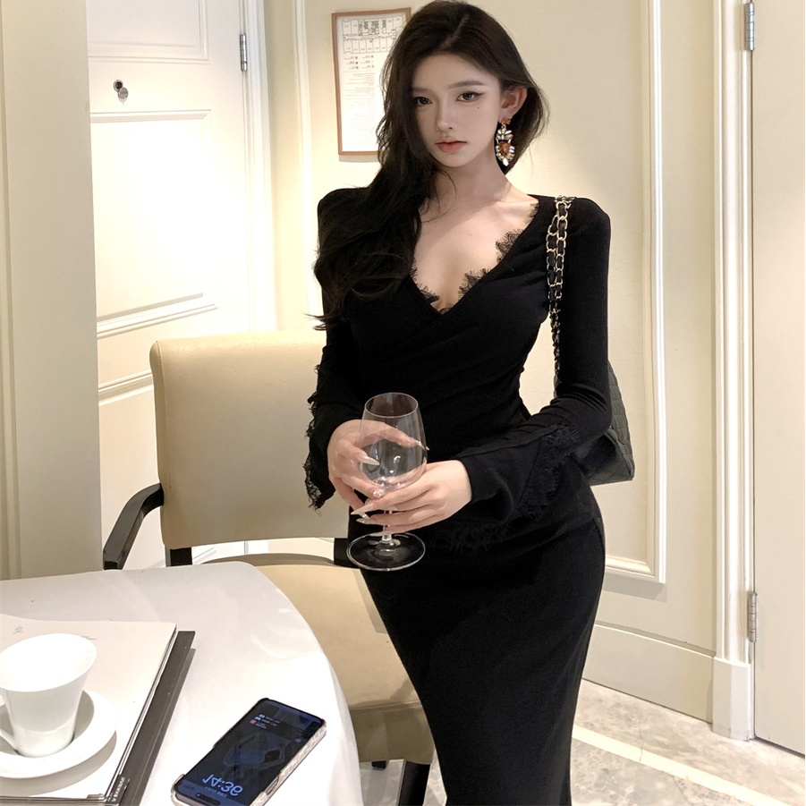 大码女装黑色蕾丝拼接v领连衣裙