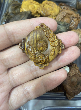 越南芽庄莺歌绿棋楠沉香四方来财生肖龙平安扣吊坠男女士挂件饰品