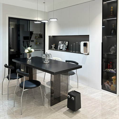 黑色悬浮亚克力下挂岩板餐桌小户型家用轻奢高端餐桌椅2024新款