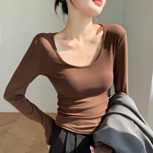 H257椰绒大U领打底衫秋冬磨毛内搭t桖长袖收腰修身遮肉褶皱上衣