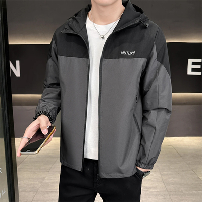 春秋男士外套休闲运动连帽夹克男