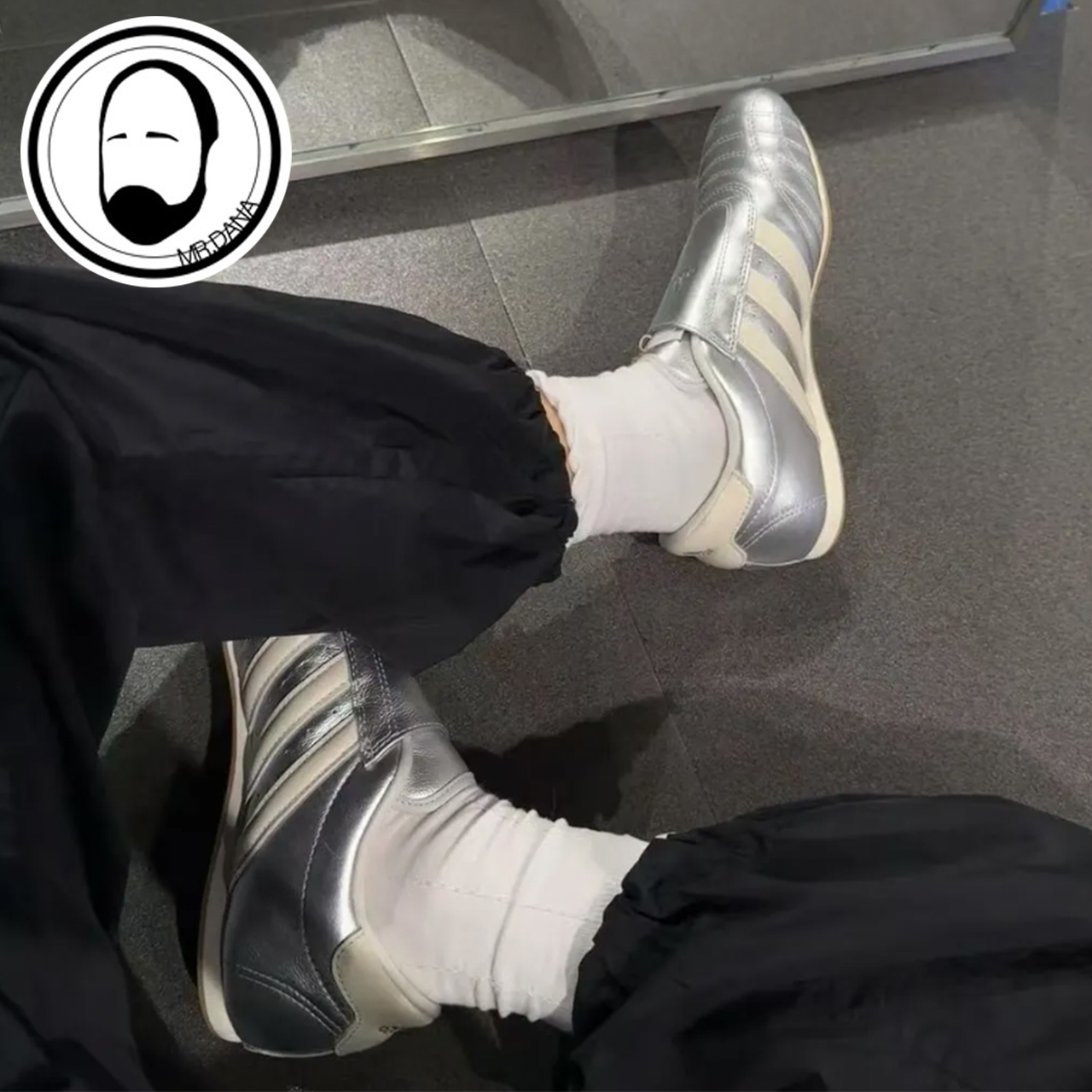 Adidas阿迪达斯TAEKWONDO女子休闲跆拳道文化运动鞋JS4023 JS4024