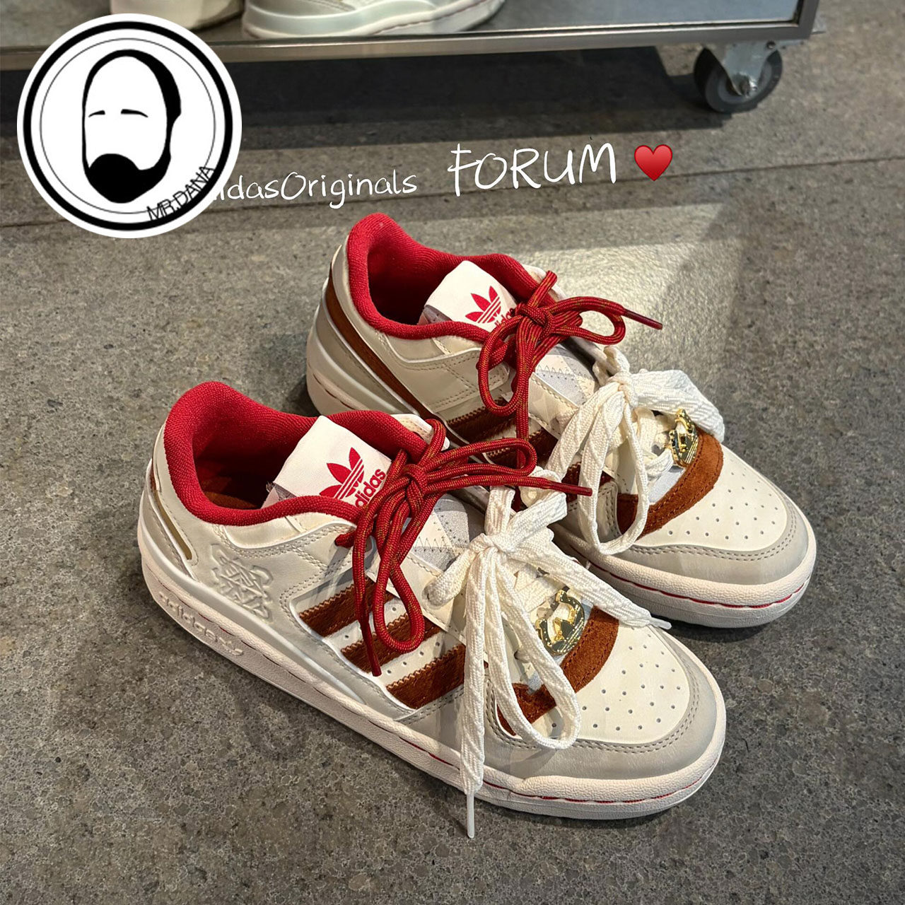 Adidas三叶草26年马年新年款男女FORUM LOW运动篮球风板鞋KJ8751