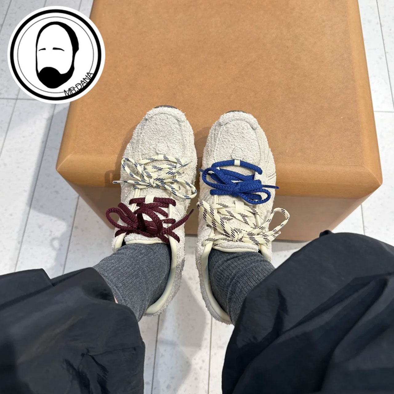 Adidas阿迪达斯GHOST SPRINT女复古薄底运动休闲鞋LA7682 LA7683