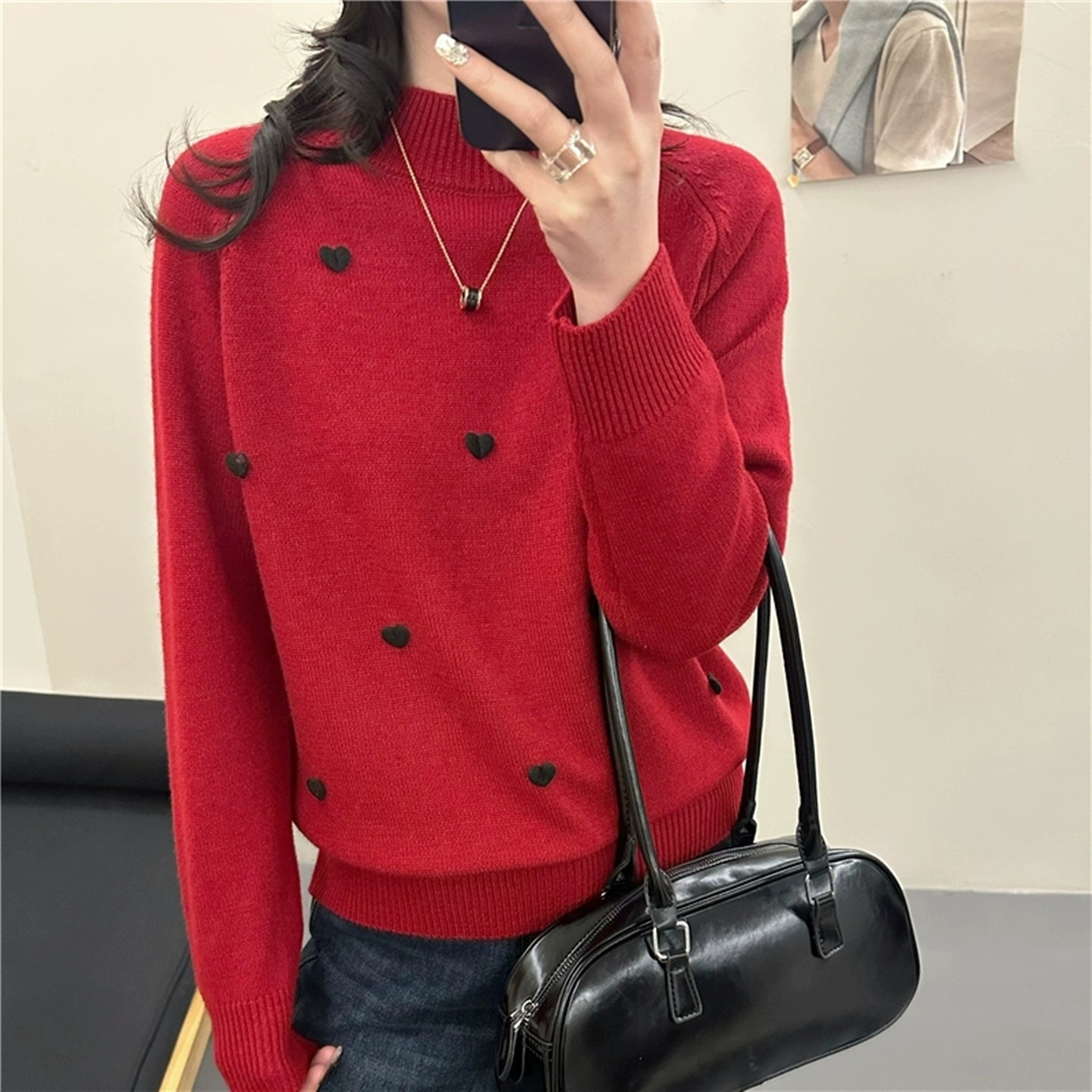 红色爱心半高领毛衣女打底衫