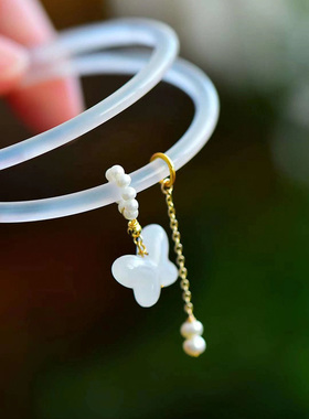 玉蝴蝶叮当镯赠尔之铃铛