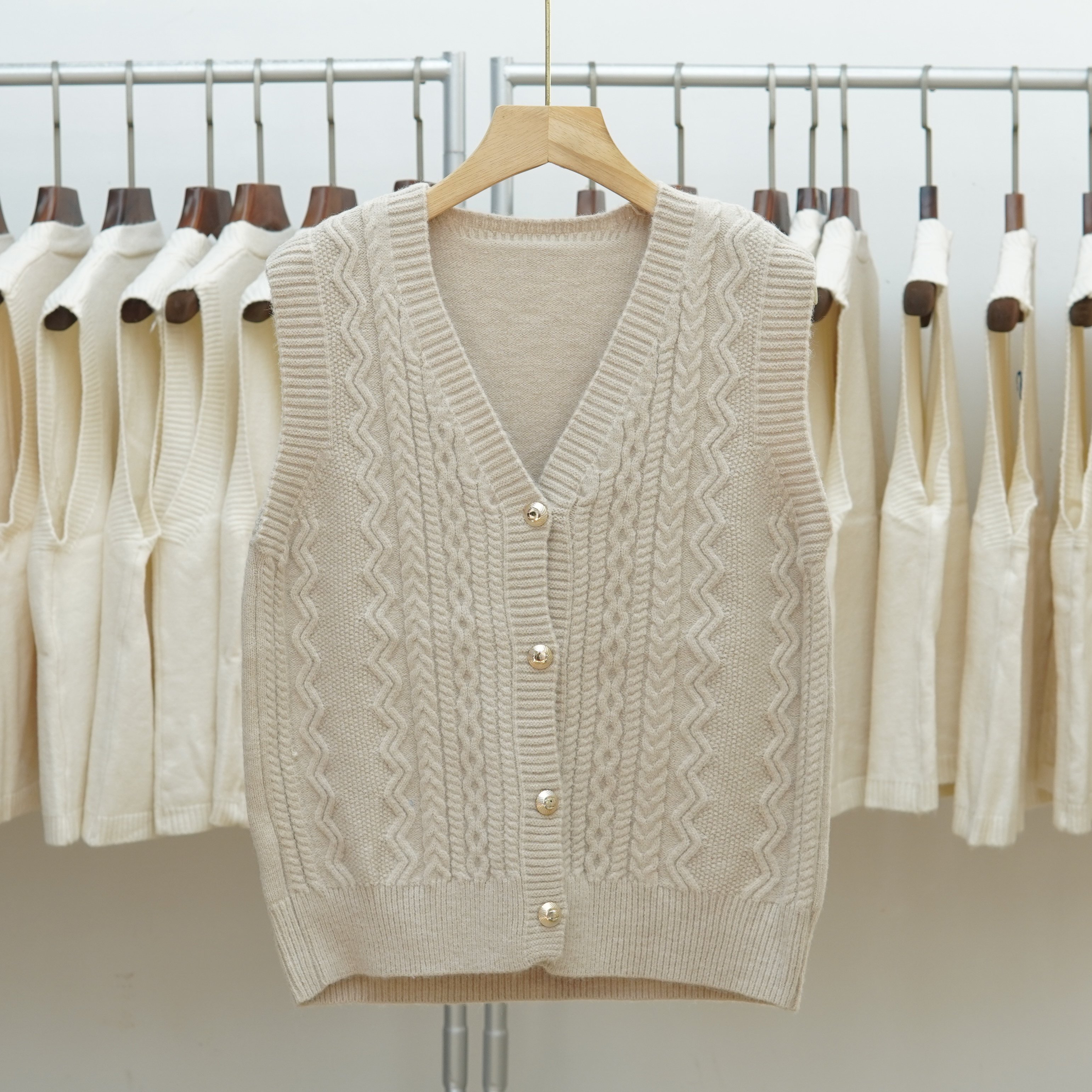 501复古编织风V领麻花针织马甲女无袖纯色百搭修身坎肩开衫背心,女装/女士精品,马夹,淘宝优惠券,粉丝福利购,淘宝优惠卷