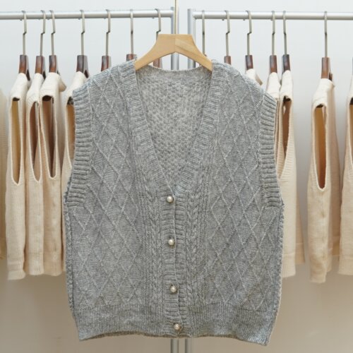 复古菱形灰色V领麻花针织马甲女