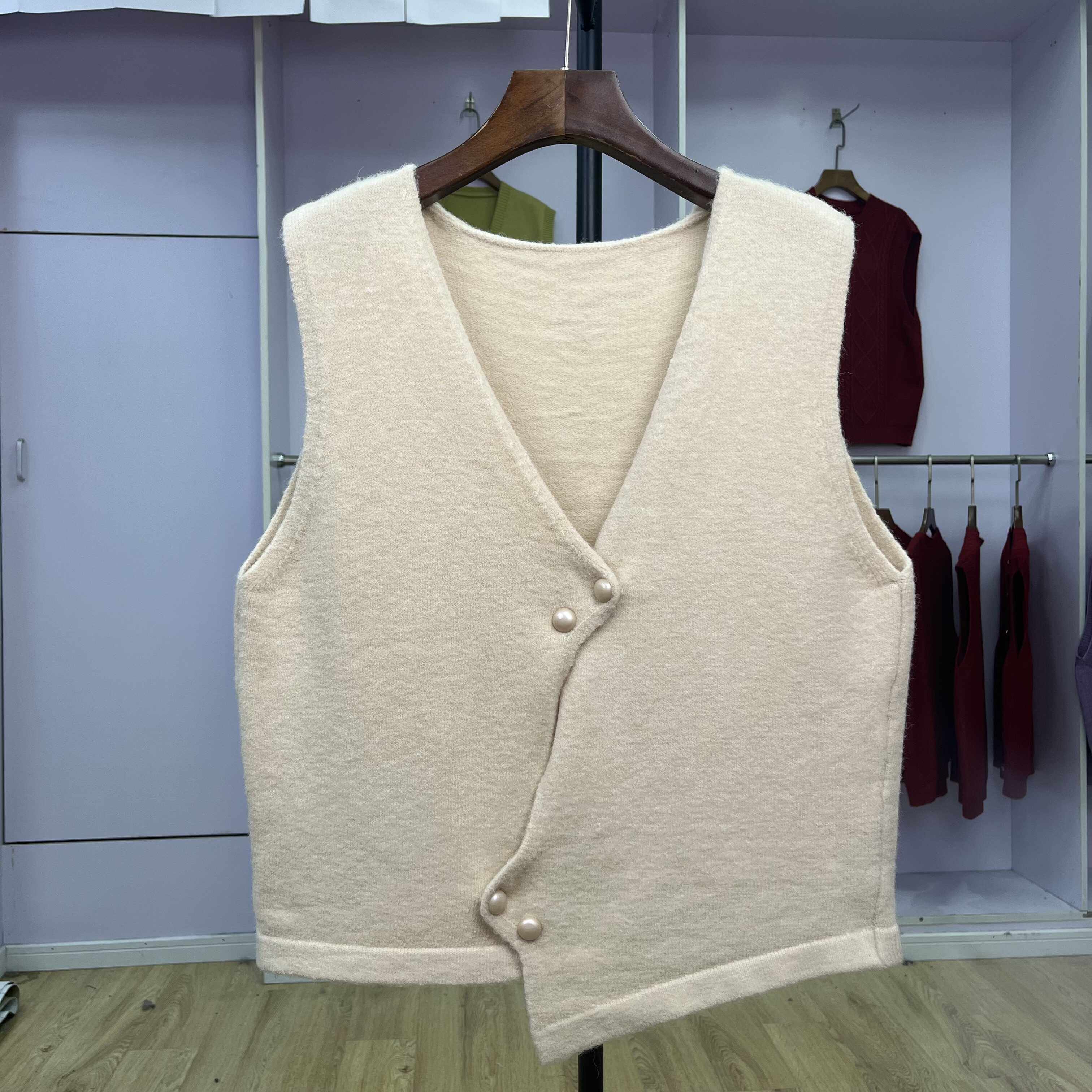 757 2024秋冬新款V领纯色针织马甲女宽松无袖坎肩毛衣背心外穿潮