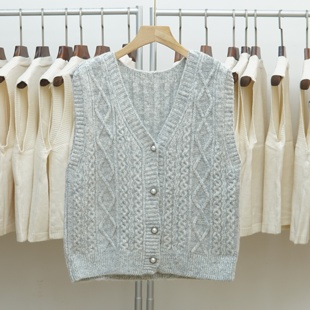 菱形加厚短款 999 韩版 新款 V领针织马甲背心女叠穿坎肩 2025年秋季