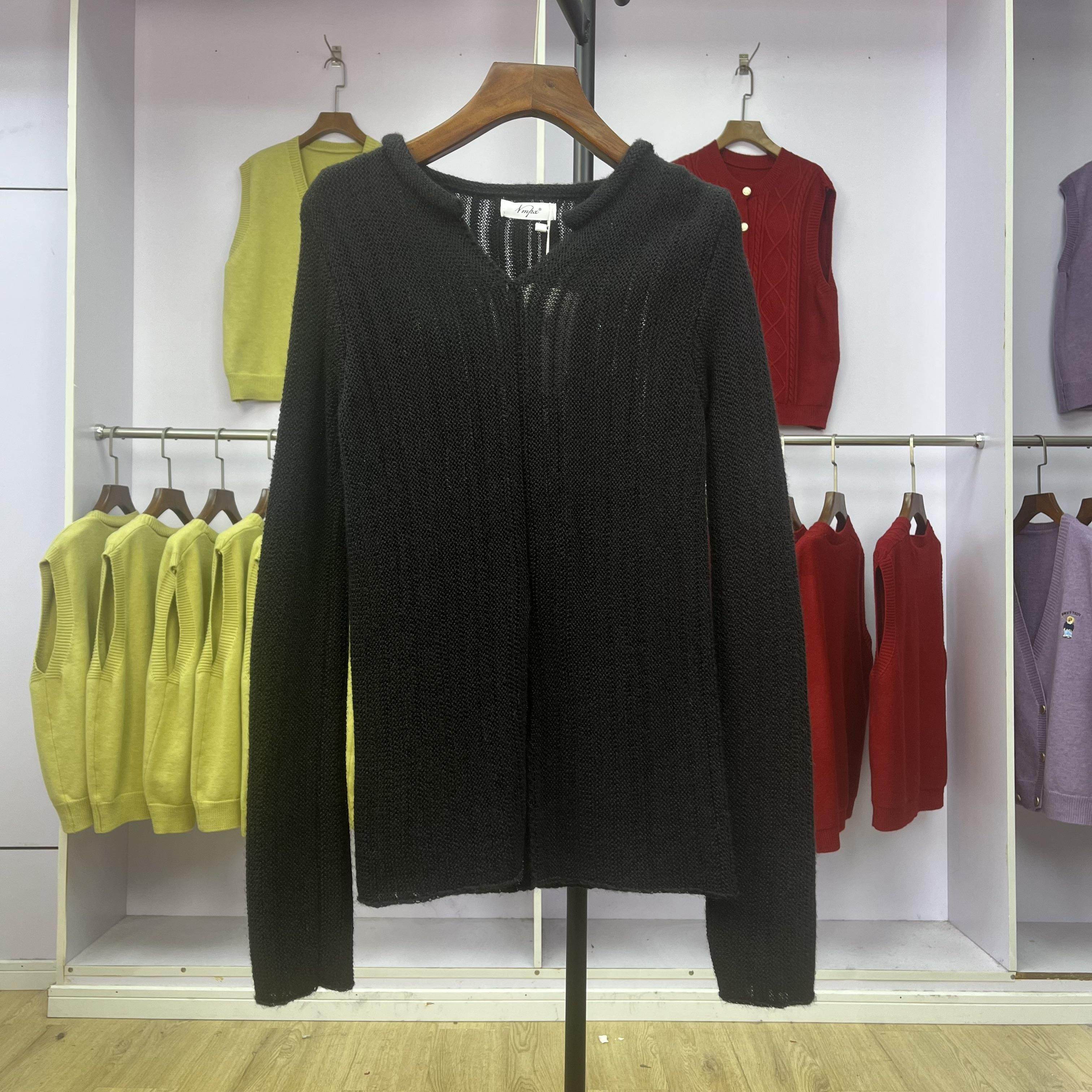 952针织衫时尚休闲风遮臀V领秋季新款百搭条纹修身显瘦套头式上衣