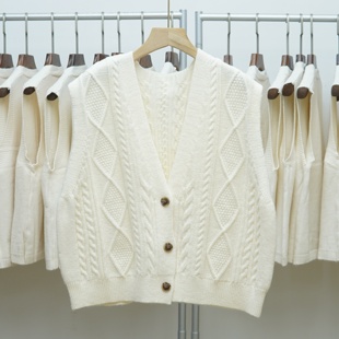 秋冬季 针织开衫 新款 纯色V领大码 马甲背心女叠穿毛衣坎肩 韩版 343