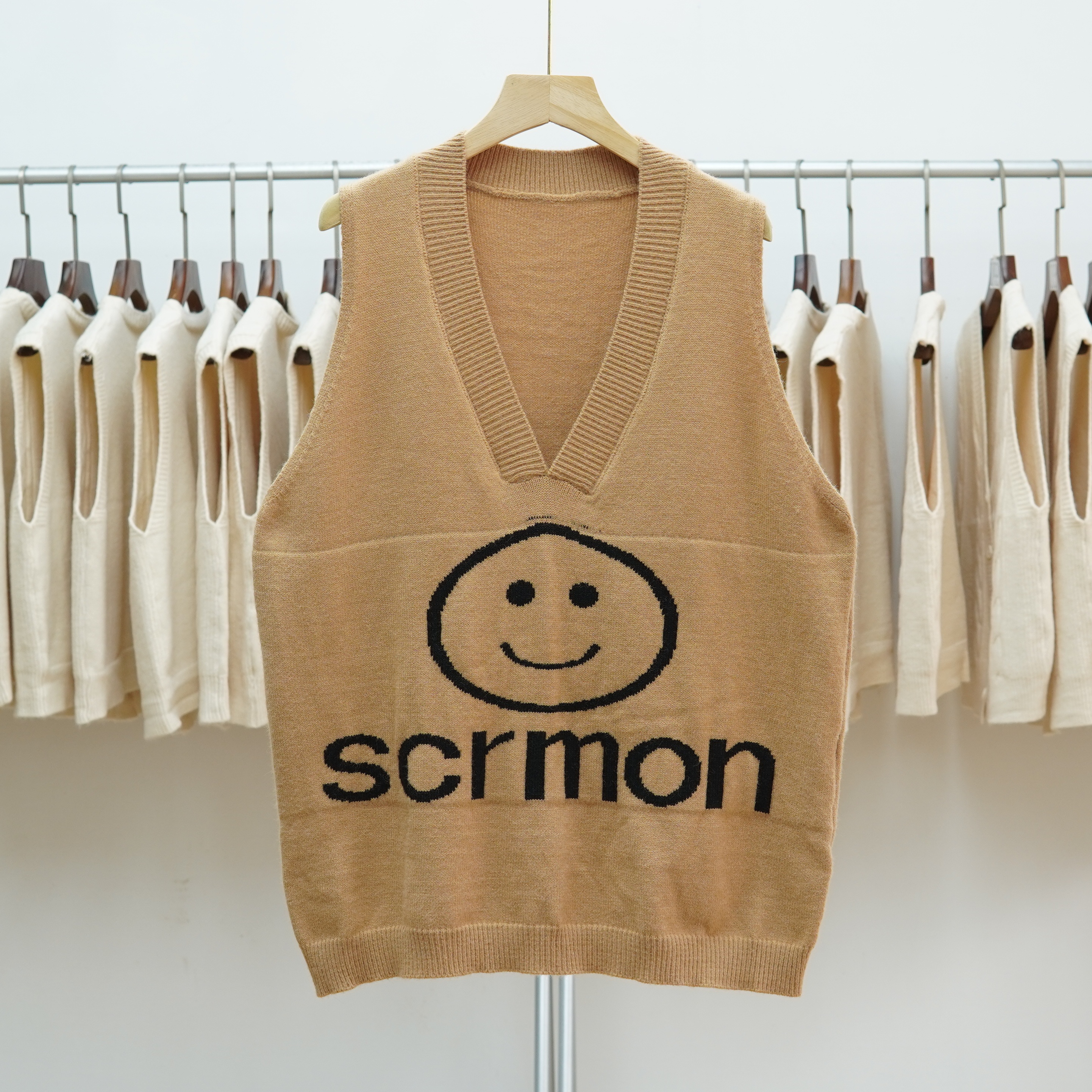 简约休闲风针织马甲背心裙