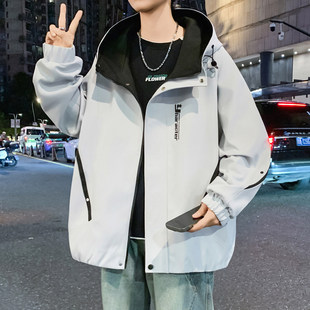 青少年男士连帽夹克秋季款韩版学院风潮流百搭宽松学生冲锋衣外套